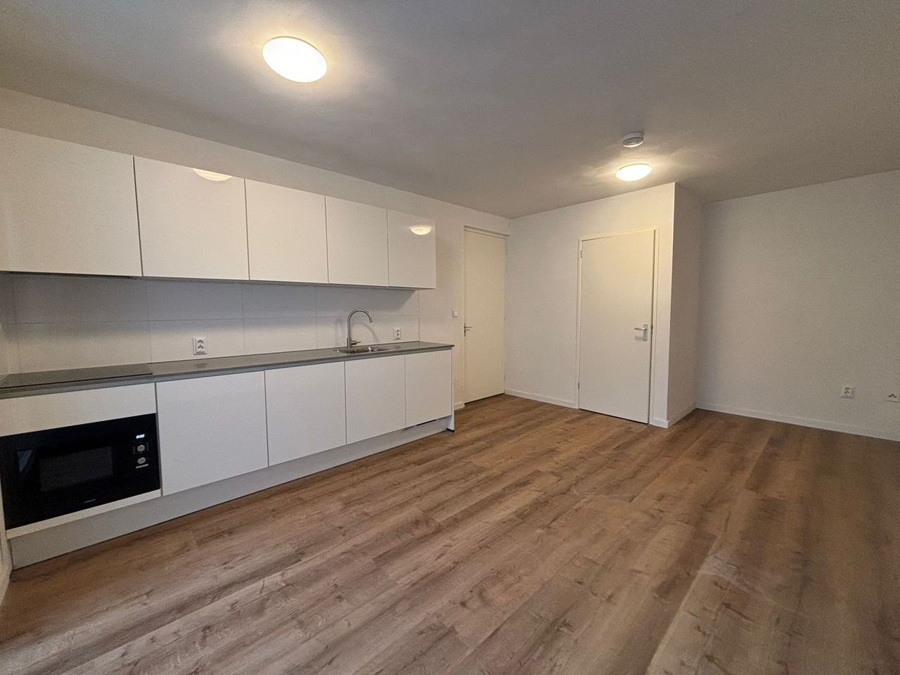 Kamer met eigen keuken vlak bij UMCG - Afbeelding 8