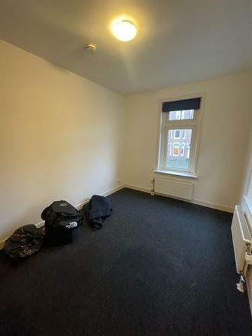 Studio met eigen keuken en terras - Afbeelding 3