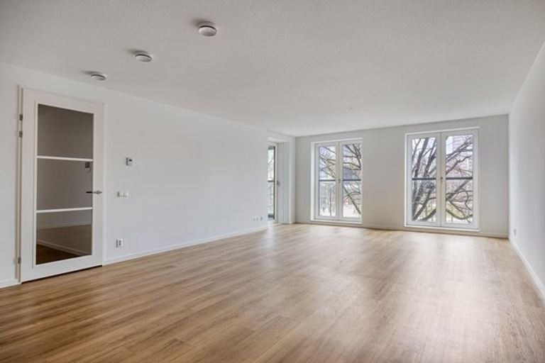 Spacious 4-room apartment Leiden - Image 2