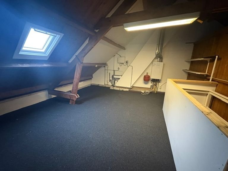 Hoekwoning Utrecht-Oost met tuin en parkeren - Afbeelding 17