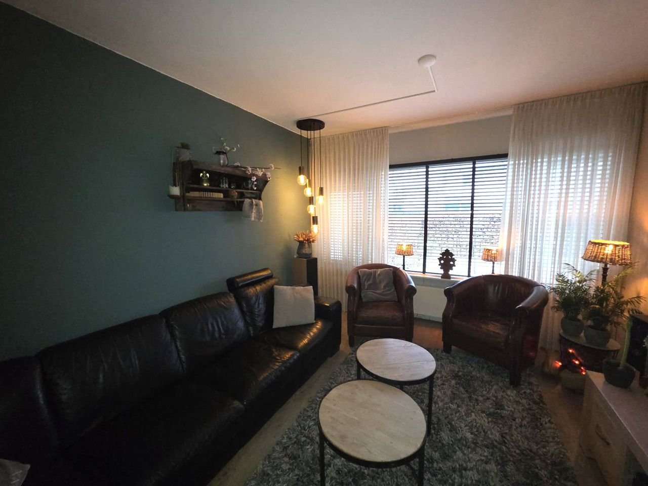 Spacious family home bordering green space in Emmen - Image 6