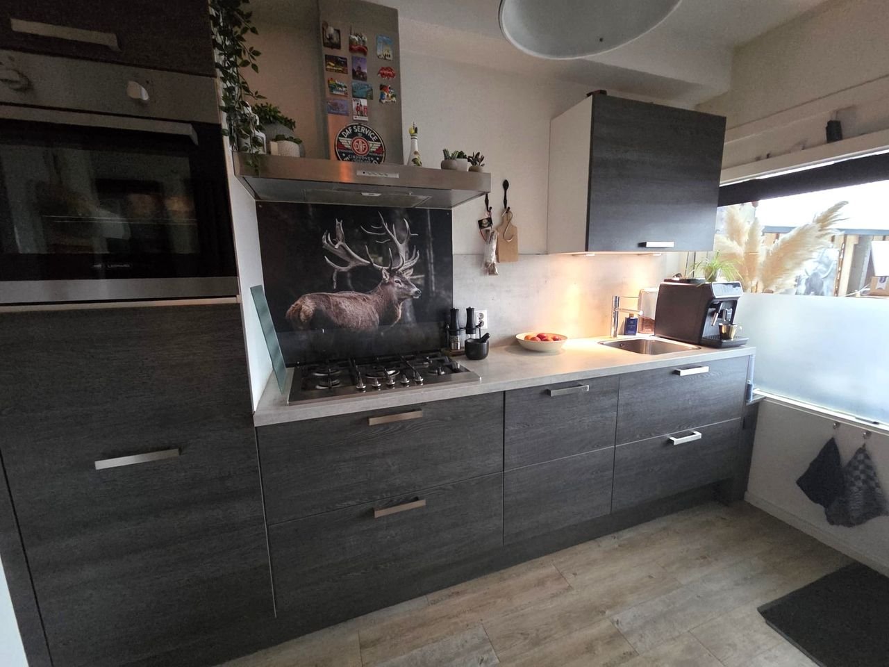 Spacious family home bordering green space in Emmen - Image 8