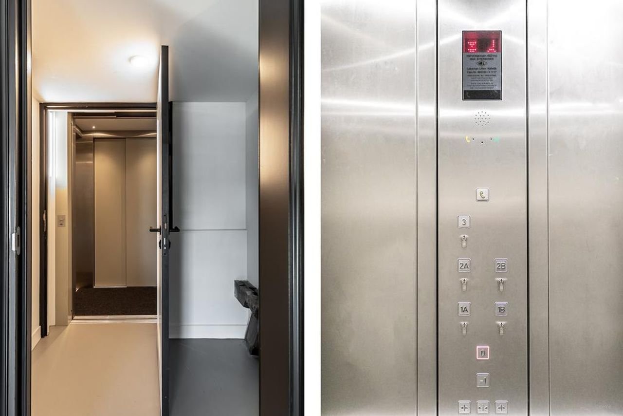 Luxurious monumental apartment with canal view - Image 29