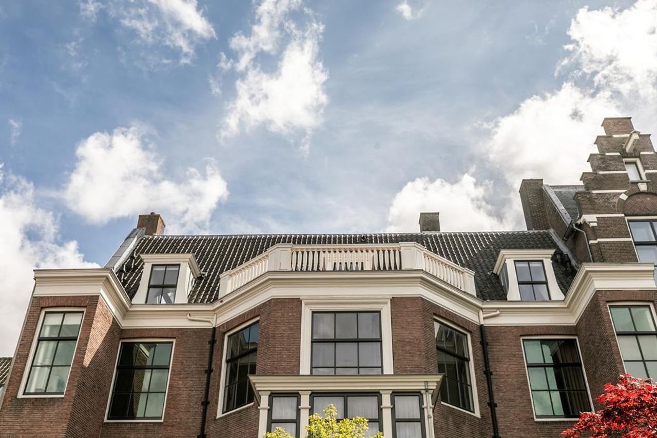 Luxurious monumental apartment with canal view - Image 27