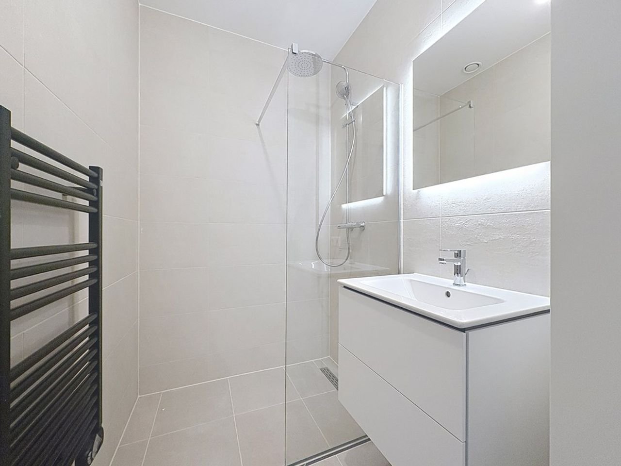 Nieuw hoekappartement in Hyde Park - Afbeelding 9