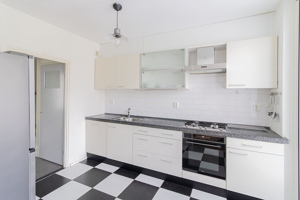 Bright corner house of 108m² in Amstelveen - Image 4