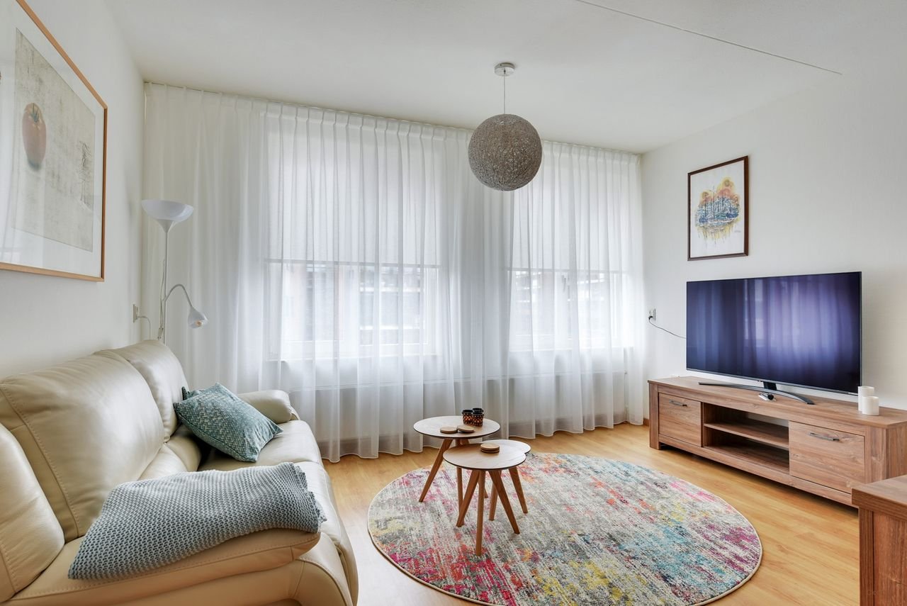 Gemeubileerd appartement met balkon in De Bergen - Afbeelding 2