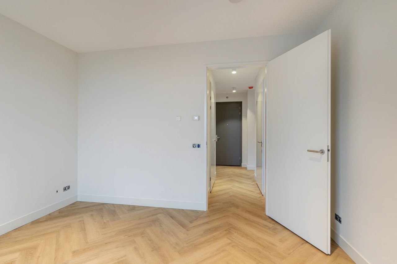 Nieuwbouw op de 16e etage met uitzicht over de Maas - Afbeelding 13