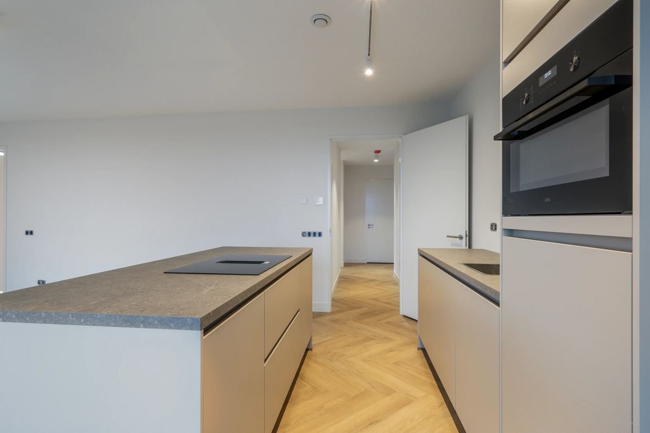 Nieuwbouw op de 16e etage met uitzicht over de Maas - Afbeelding 2