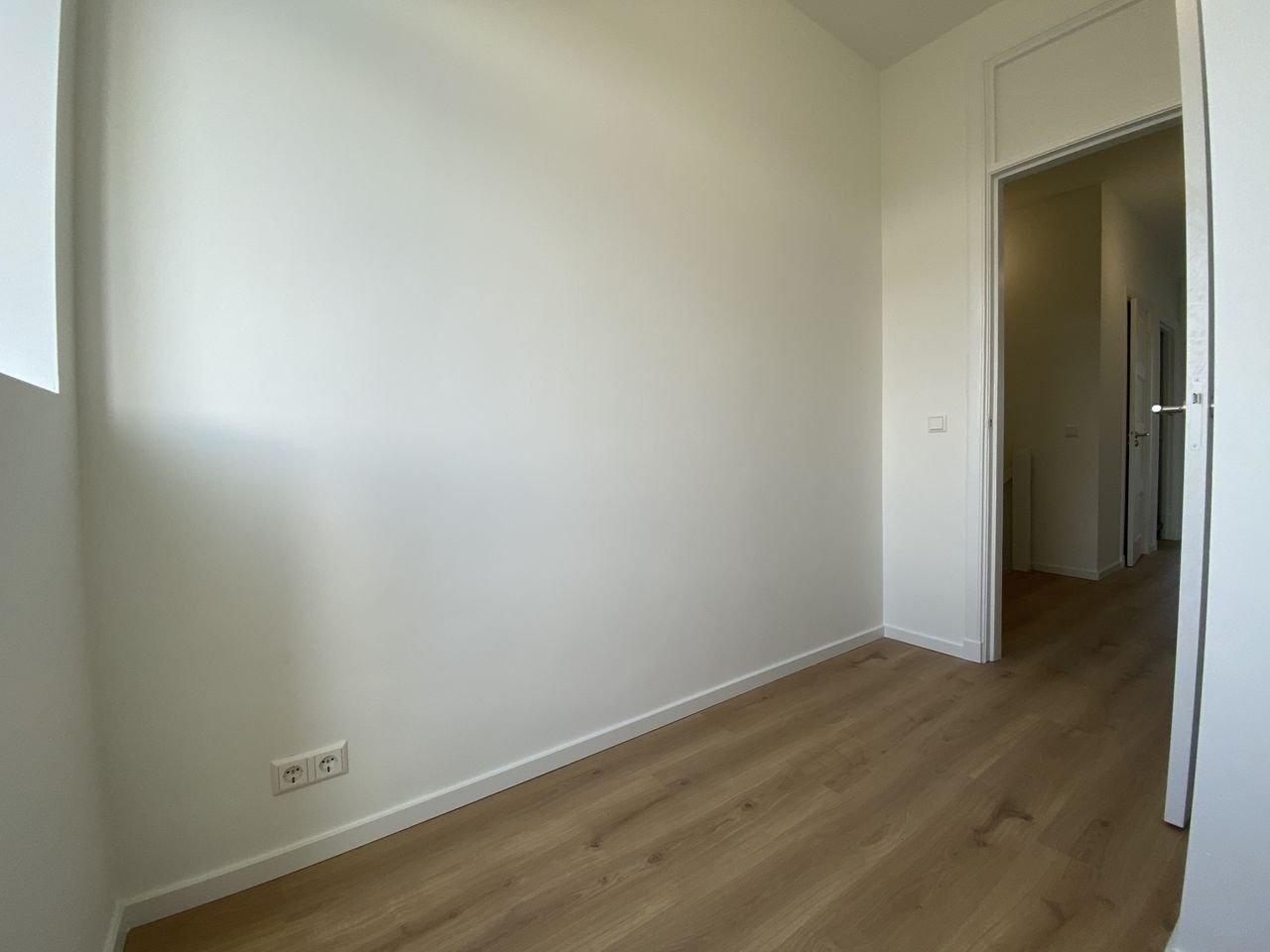 Gerenoveerd dubbel bovenhuis aan de kade - Afbeelding 10