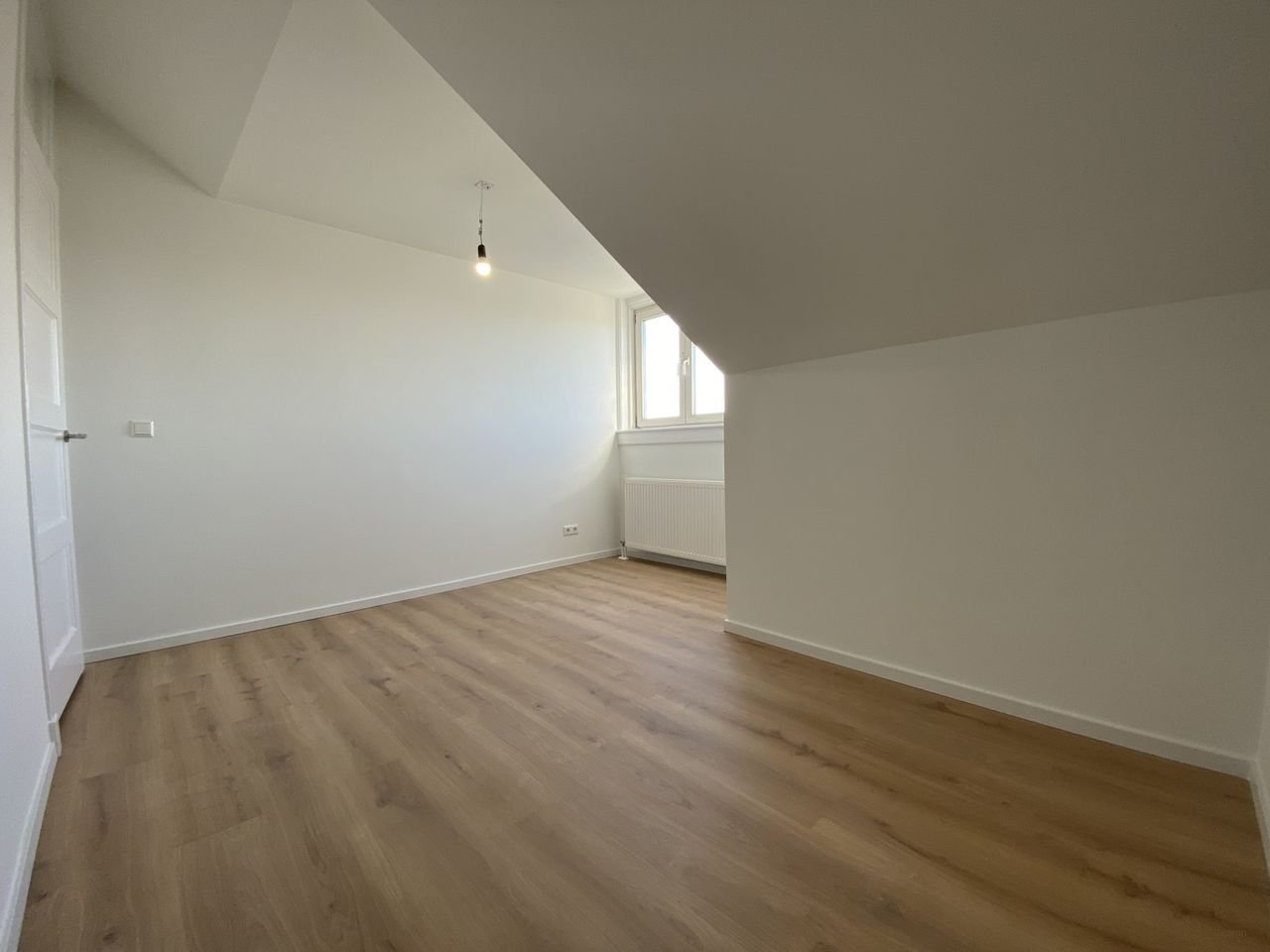 Gerenoveerd dubbel bovenhuis aan de kade - Afbeelding 24