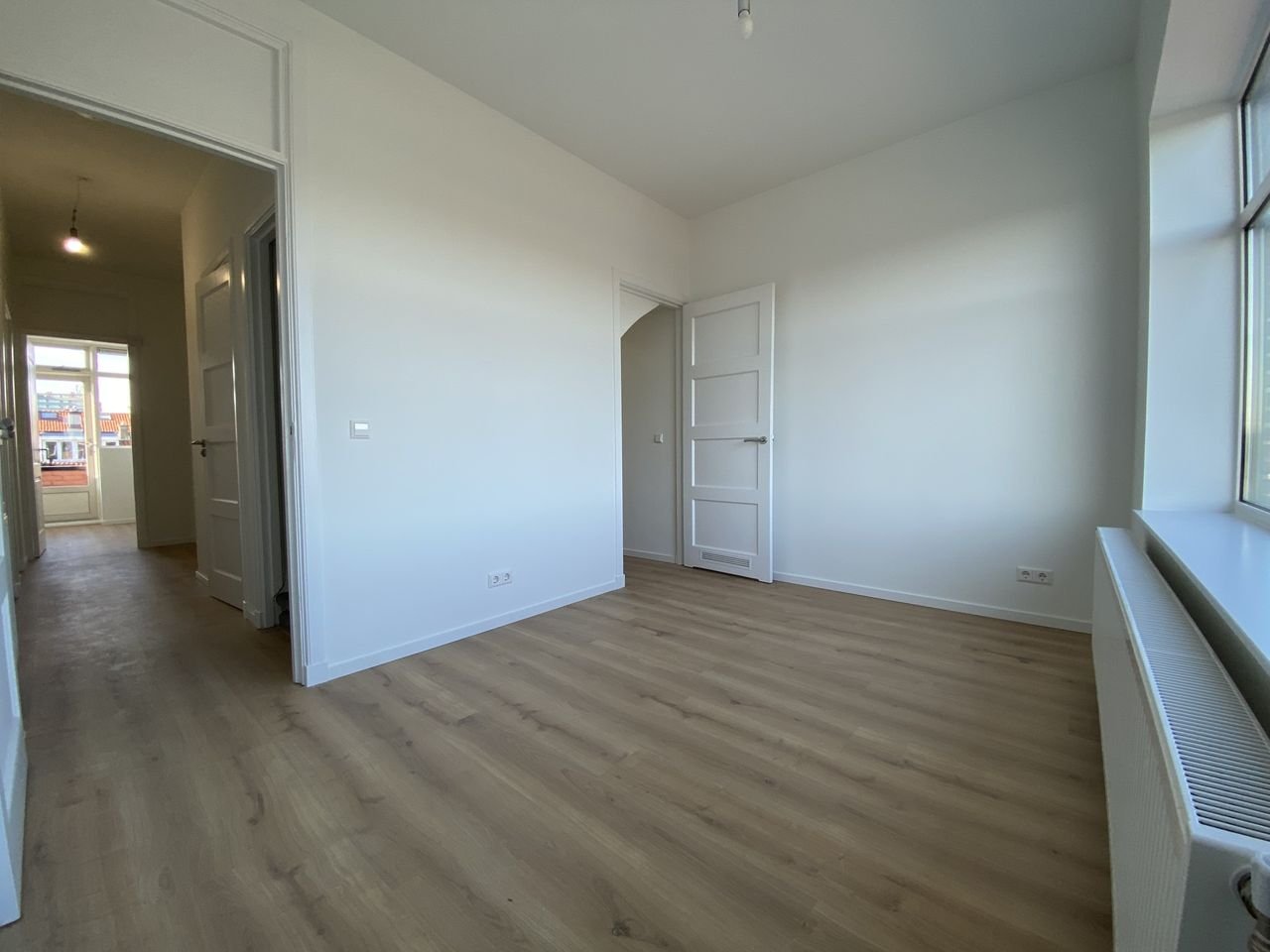 Gerenoveerd dubbel bovenhuis aan de kade - Afbeelding 9