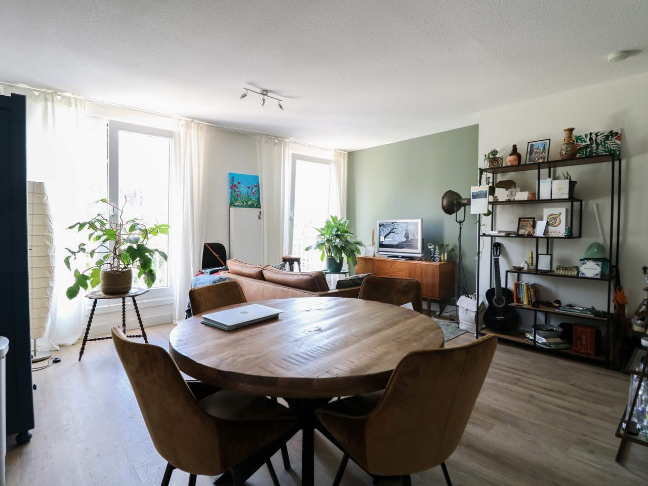 Studio met terras in Zeeheldenkwartier - Afbeelding 4