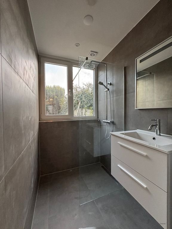 Gerenoveerde benedenwoning met tuin - Afbeelding 7