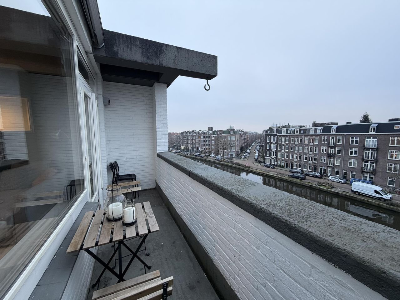 Licht 3-kamer appartement met twee balkons - Afbeelding 1