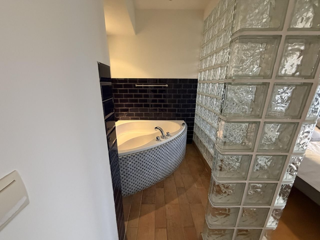 Licht 3-kamer appartement met twee balkons - Afbeelding 30