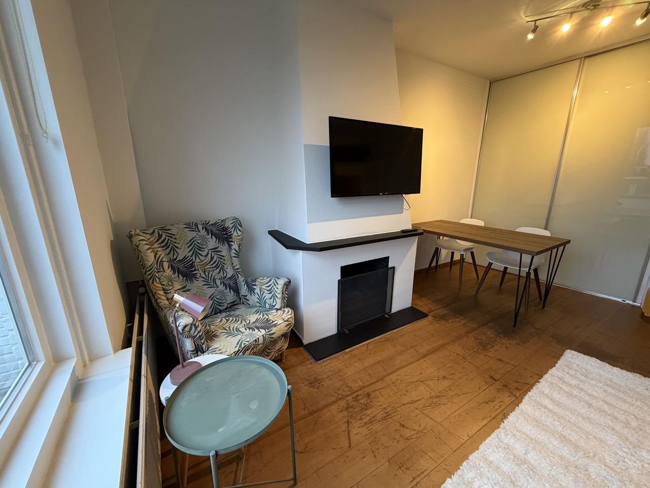 Licht 3-kamer appartement met twee balkons - Afbeelding 3