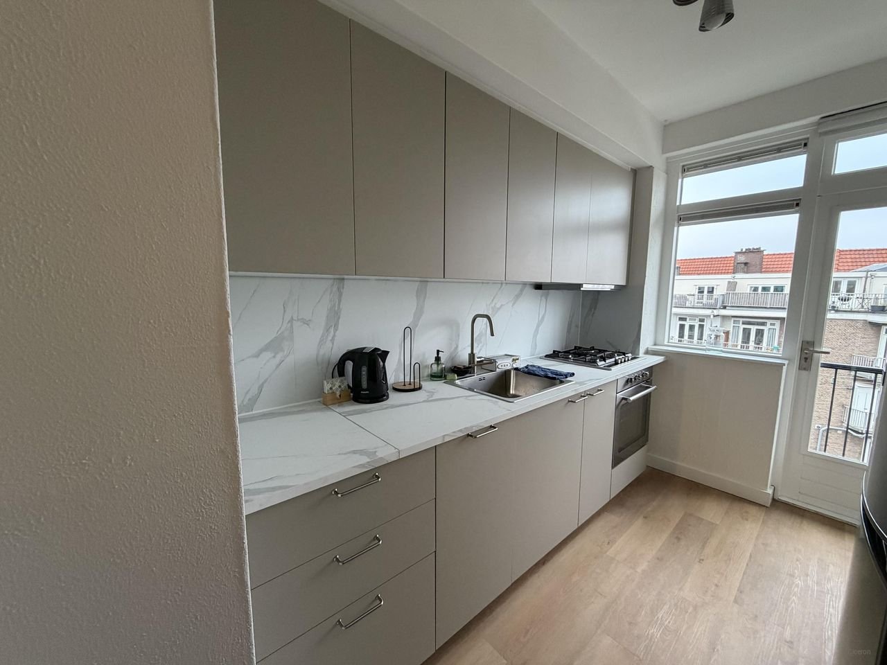 Licht 3-kamer appartement met twee balkons - Afbeelding 8