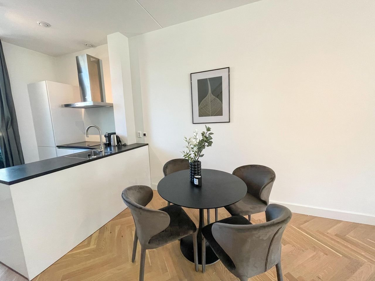 Gemeubileerde woning met tuin bij NDSM - Afbeelding 8