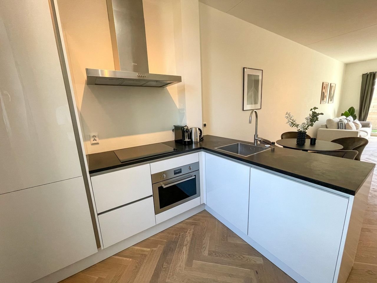 Gemeubileerde woning met tuin bij NDSM - Afbeelding 6