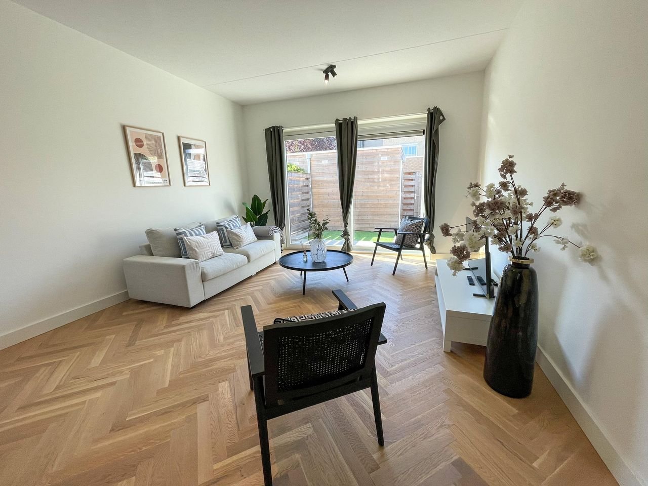 Gemeubileerde woning met tuin bij NDSM - Afbeelding 3