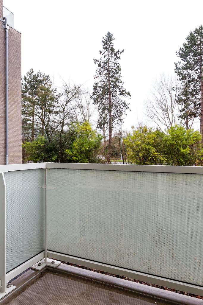1-bedroom apartment with balcony in Alkmaar - Image 3