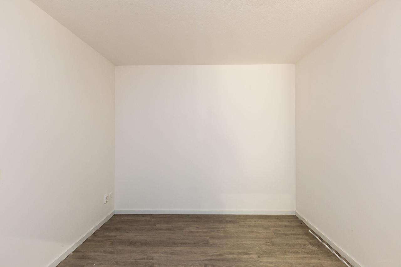 1-bedroom apartment with balcony in Alkmaar - Image 9