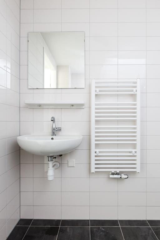 1-bedroom apartment with balcony in Alkmaar - Image 11