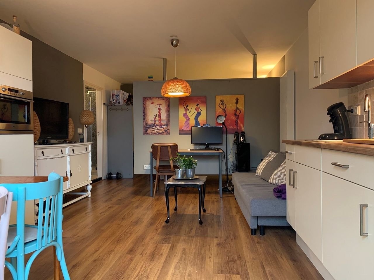 Gemeubileerde benedenwoning met tuin - Afbeelding 2