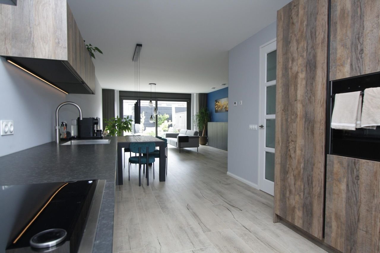 Spacious home (140m²) in Waddinxveen - Image 2