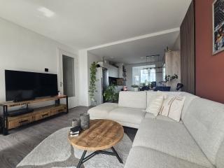 Licht 3-kamerappartement vlak bij de binnenstad - Afbeelding 3