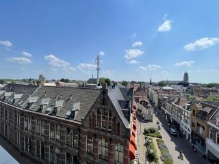 Licht 3-kamerappartement vlak bij de binnenstad - Afbeelding 15