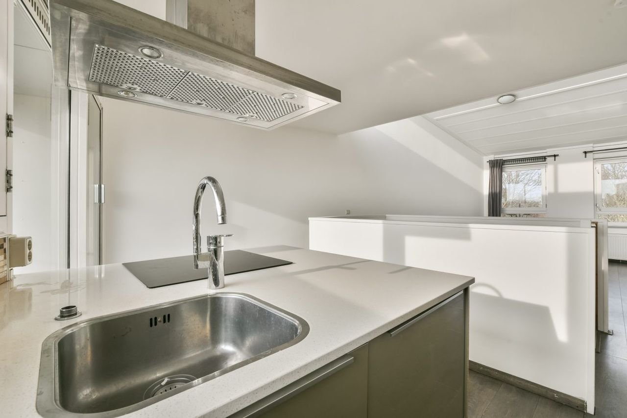 Lichte bovenwoning van 98m² met dakterras - Afbeelding 8