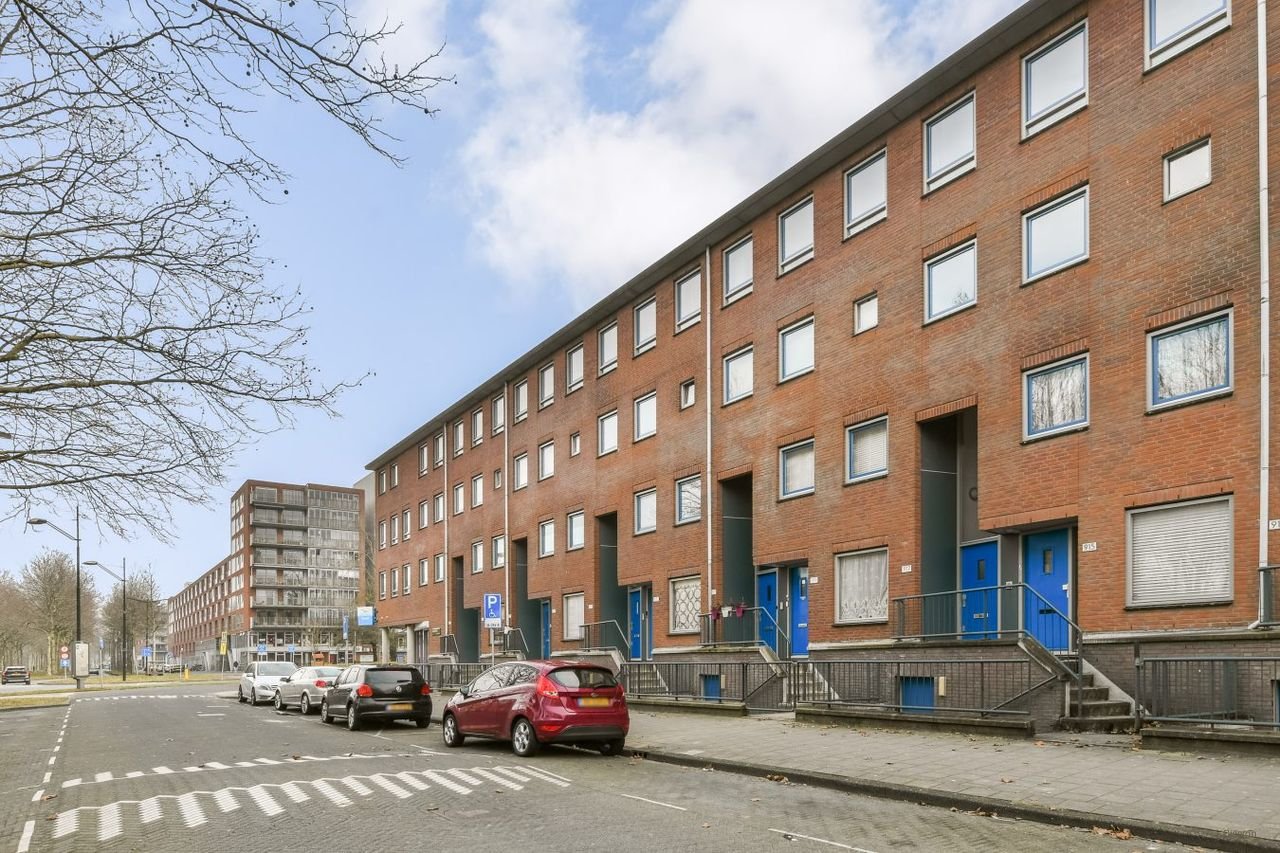 Lichte bovenwoning van 98m² met dakterras - Afbeelding 1