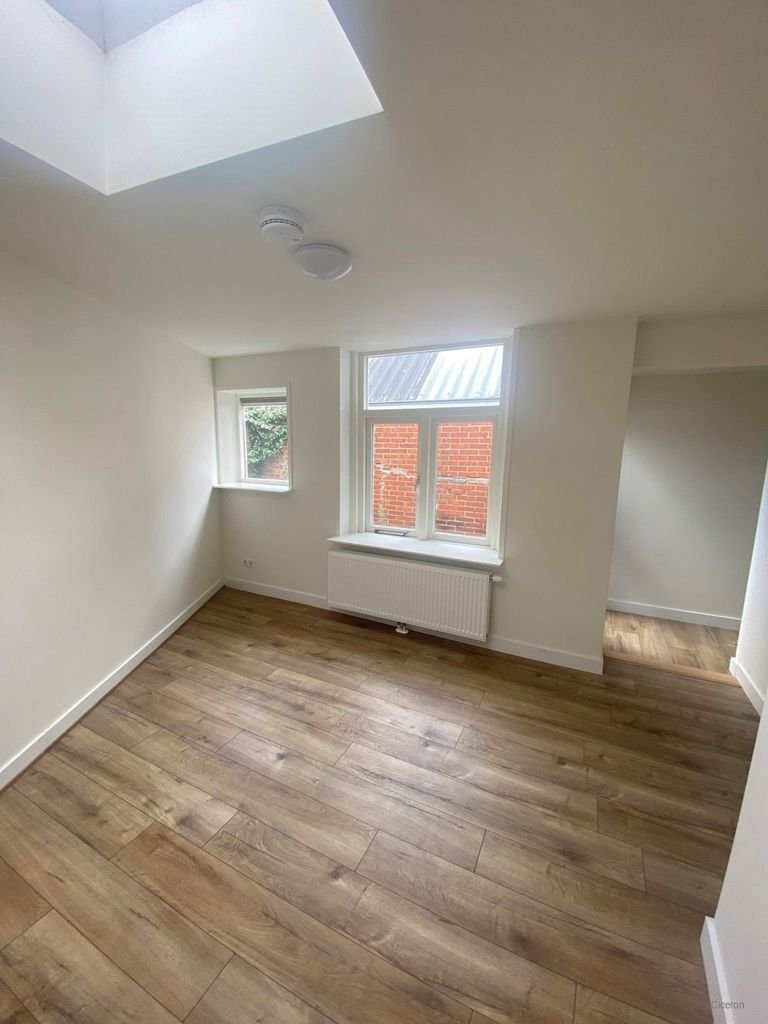 Appartement met tuin in Zeeheldenbuurt - Afbeelding 3