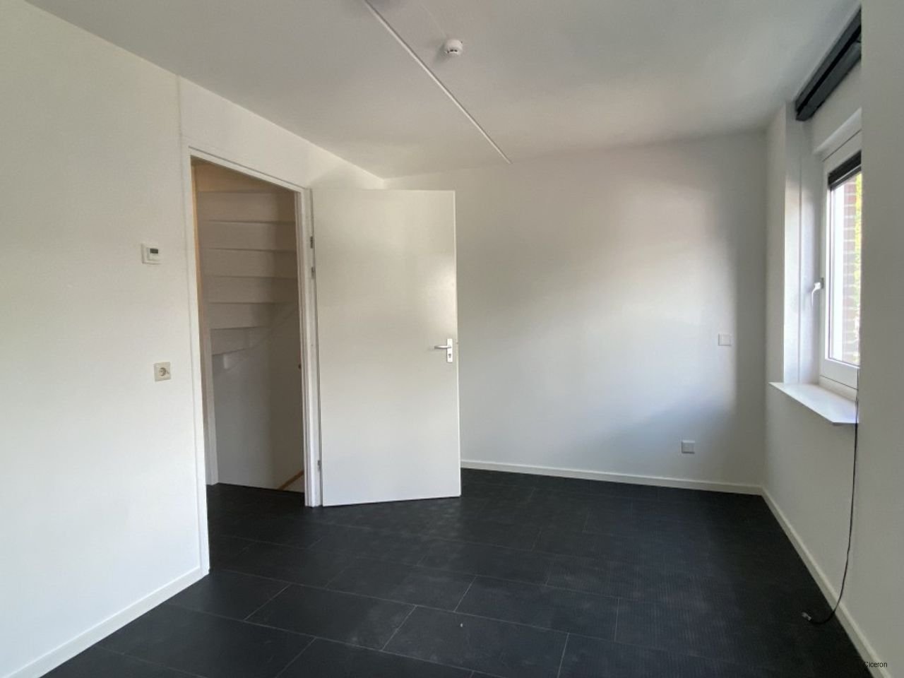 Lichte kamer (14 m²) vlakbij Saxion en centrum - Afbeelding 3