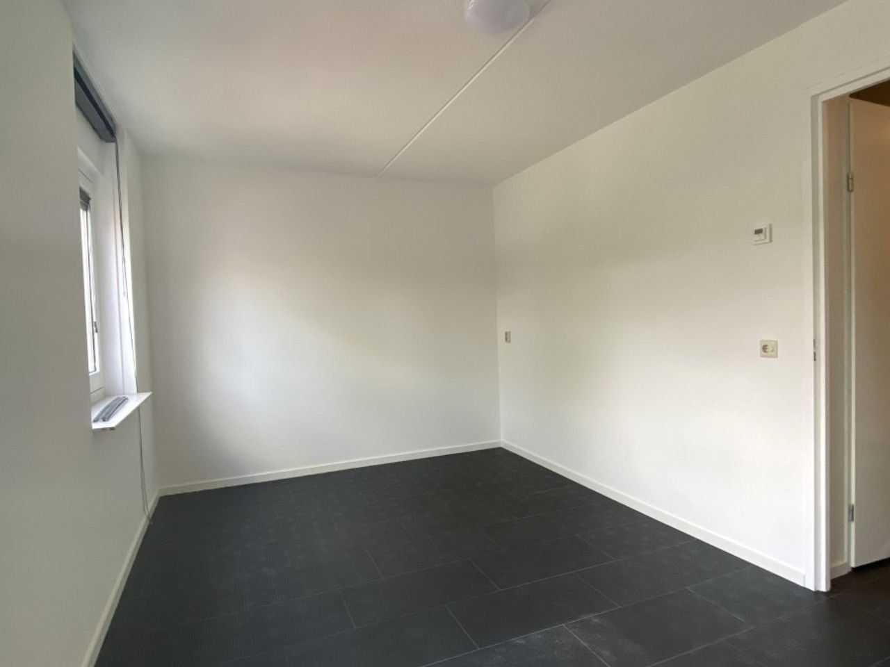 Lichte kamer (14 m²) vlakbij Saxion en centrum - Afbeelding 2