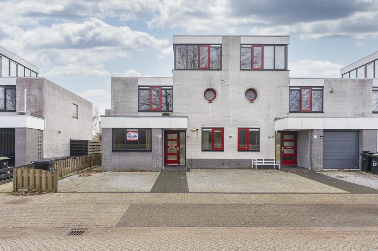 Royale hoekwoning met 5 slaapkamers - Afbeelding 1