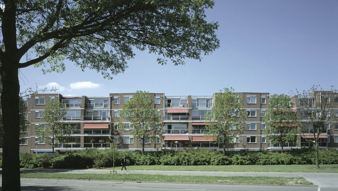 3-kamerappartement met breed balkon en garage - Afbeelding 1