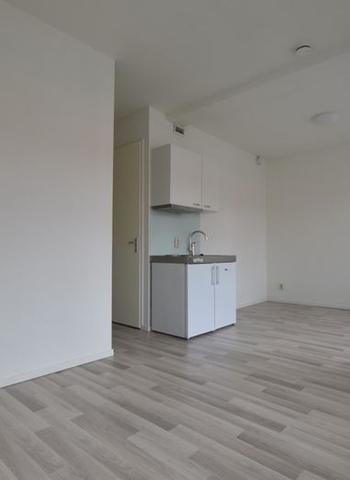 Renovated 23m² room on Scharnerweg - Image 6