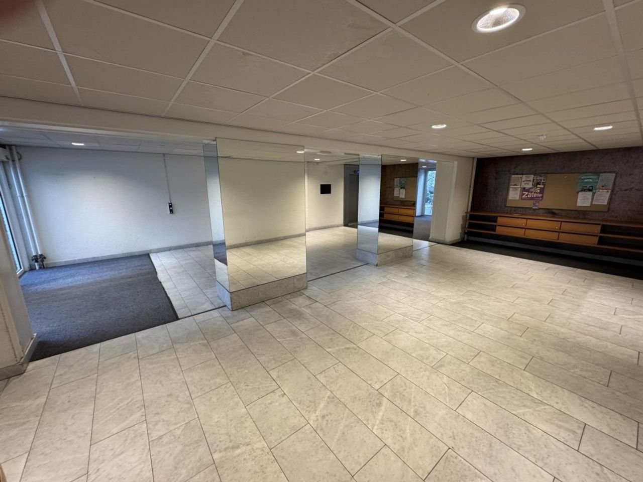 Bright 55+ apartment in Elderveld - Image 19