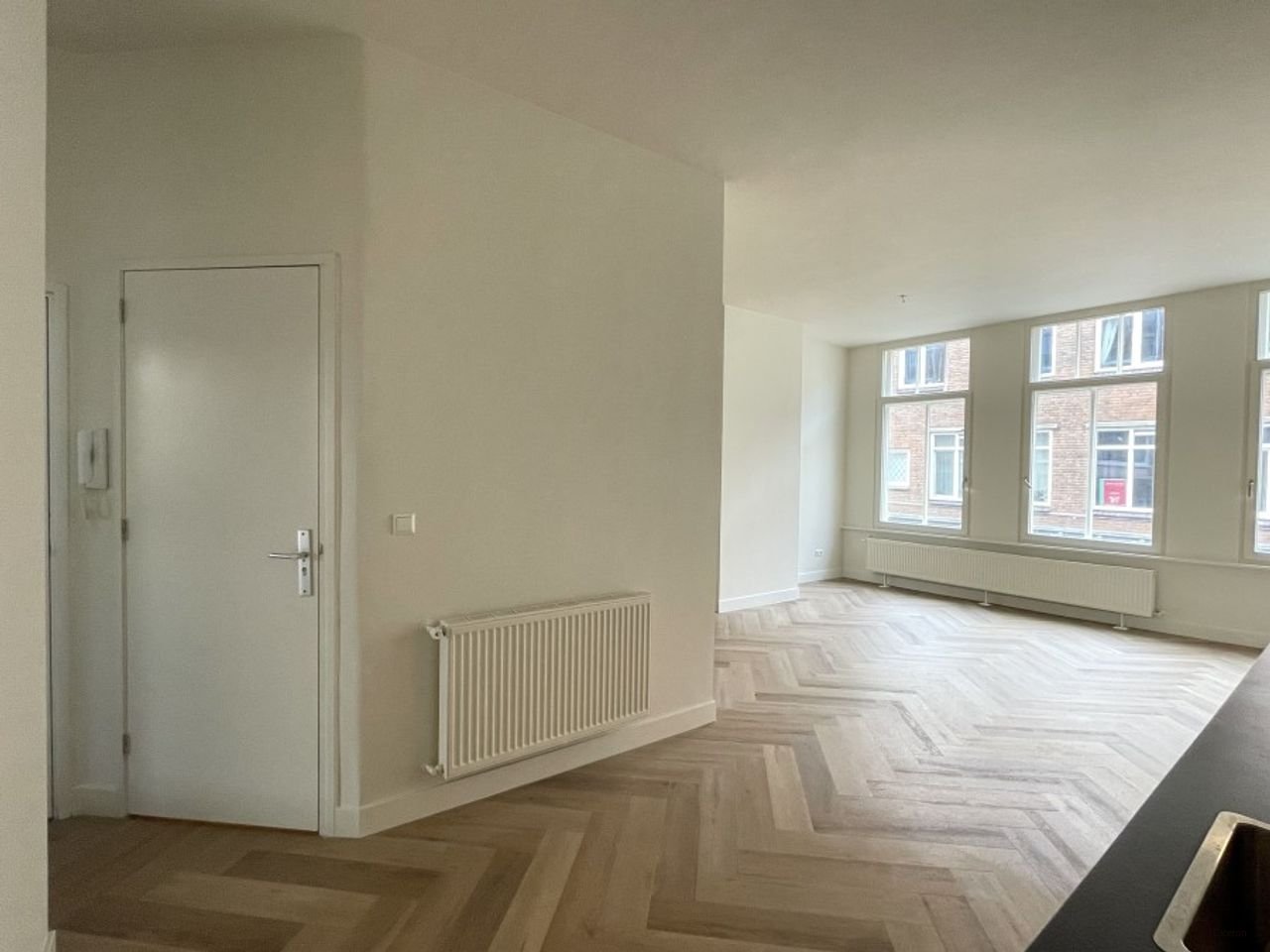 Renovated on Hoogstraat: 3 bedrooms - Image 3