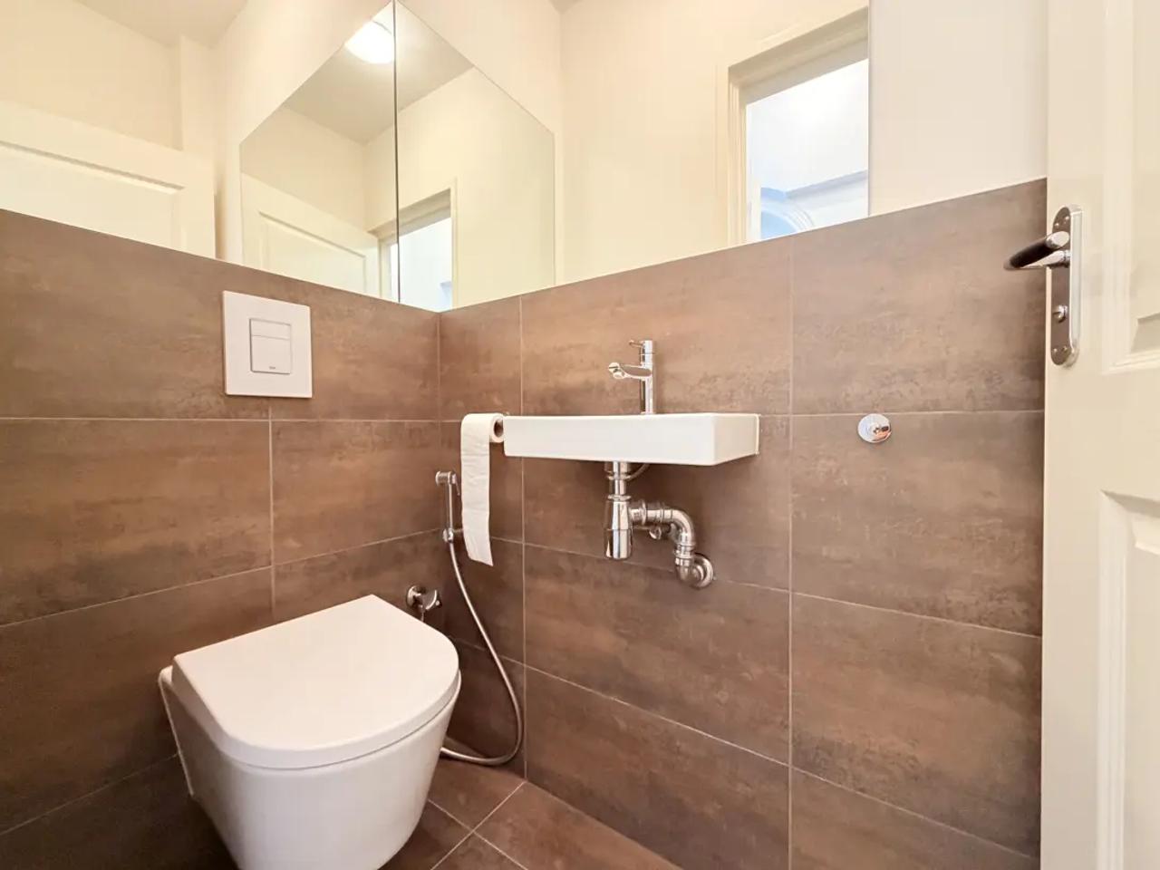 99 m², two bathrooms and sunny terrace - Image 3