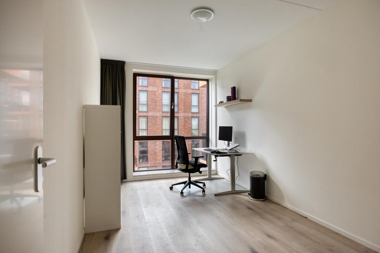 New 2-bedroom apartment in Breda - Image 11
