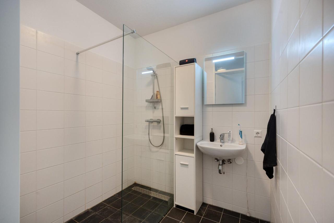 New 2-bedroom apartment in Breda - Image 13