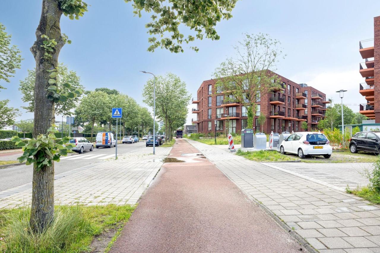 New 2-bedroom apartment in Breda - Image 18