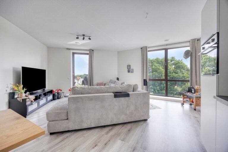Newly built 3-room apartment in Cosunpark Breda - Image 5