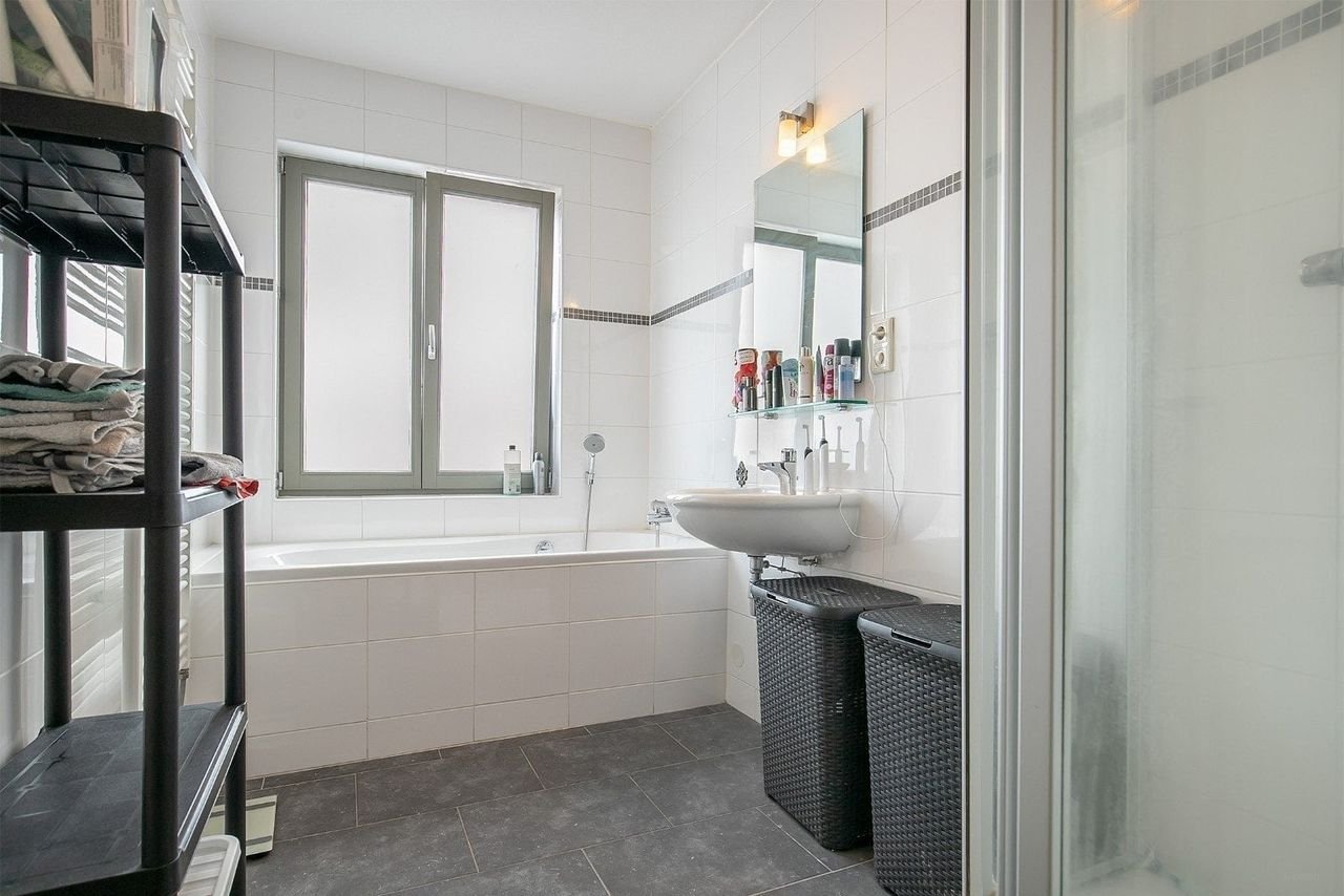 Spacious family home in the Havenkwartier - Image 13