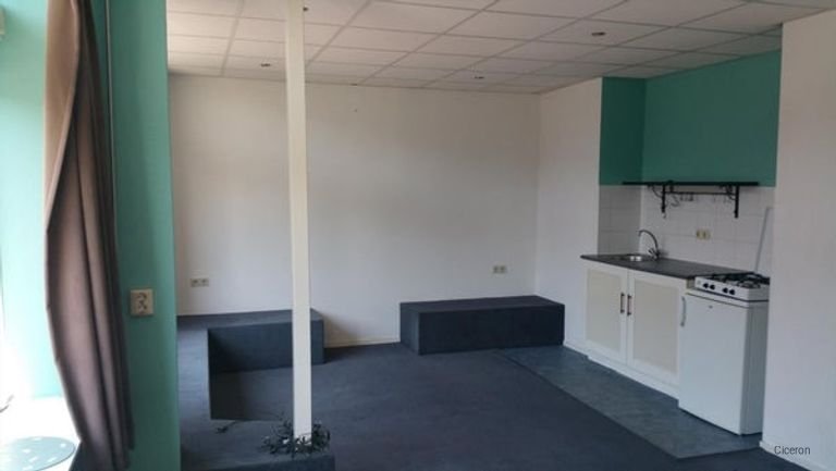 Studio on the Schrans with private kitchen - Image 2