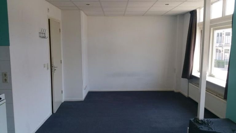 Studio on the Schrans with private kitchen - Image 3